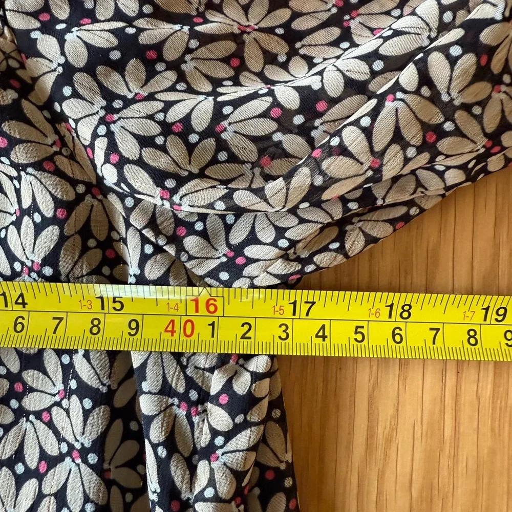 Boden High Neck Smocked Yoke Metallic Dress Sz 8 - Picture 3 of 7